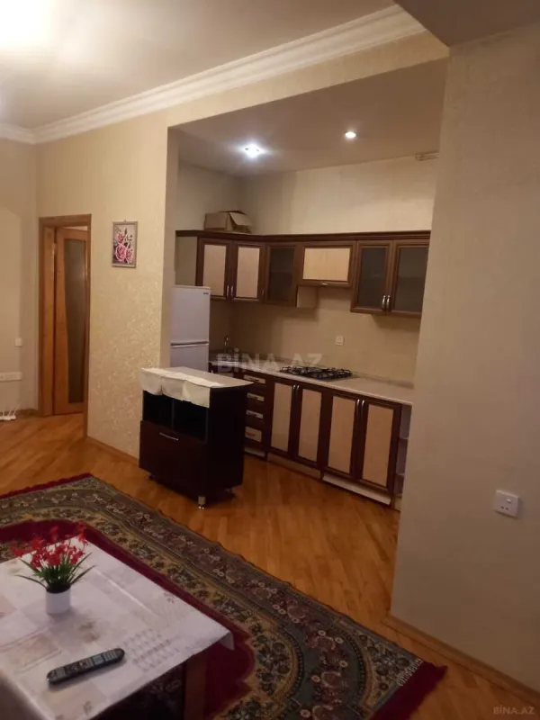 Kirayə verilir 2 otaqlı mənzil 60 m²
