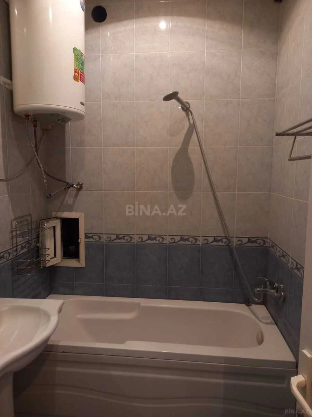 Kirayə verilir 2 otaqlı mənzil 60 m²