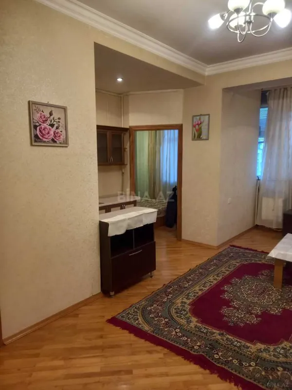 Kirayə verilir 2 otaqlı mənzil 60 m²