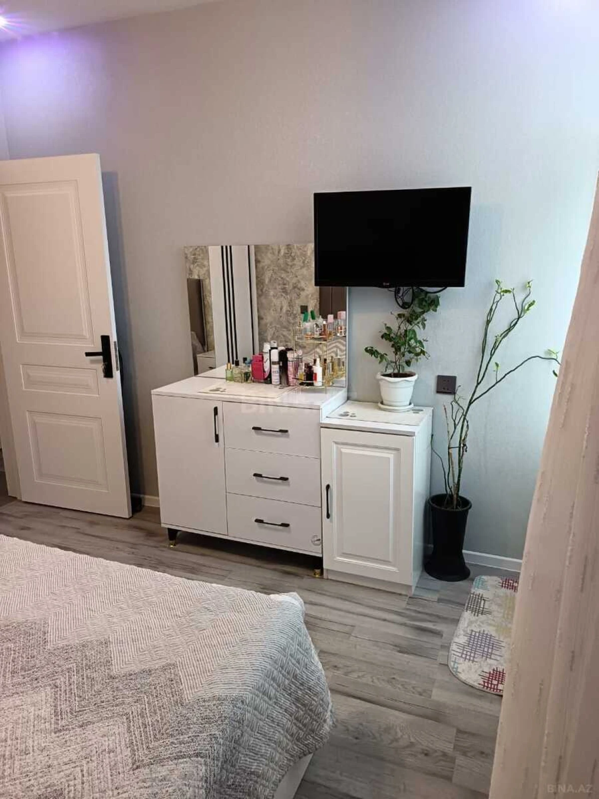 Satılır 3 otaqlı mənzil 63 m²