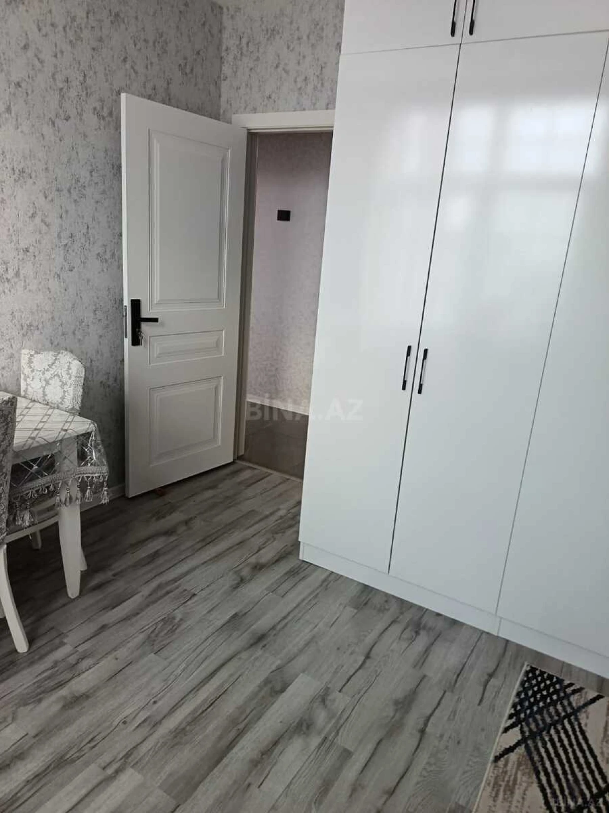 Satılır 3 otaqlı mənzil 63 m²