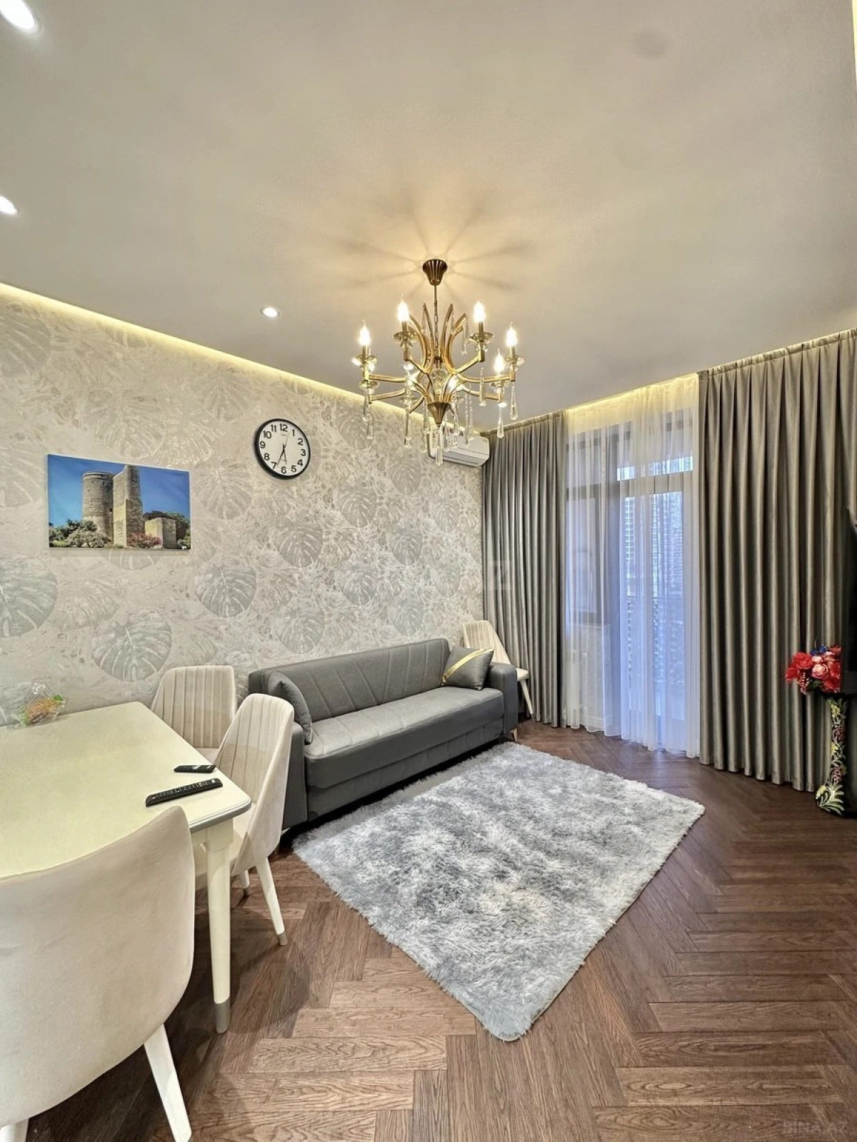 Satılır 2 otaqlı mənzil 54.8 m²