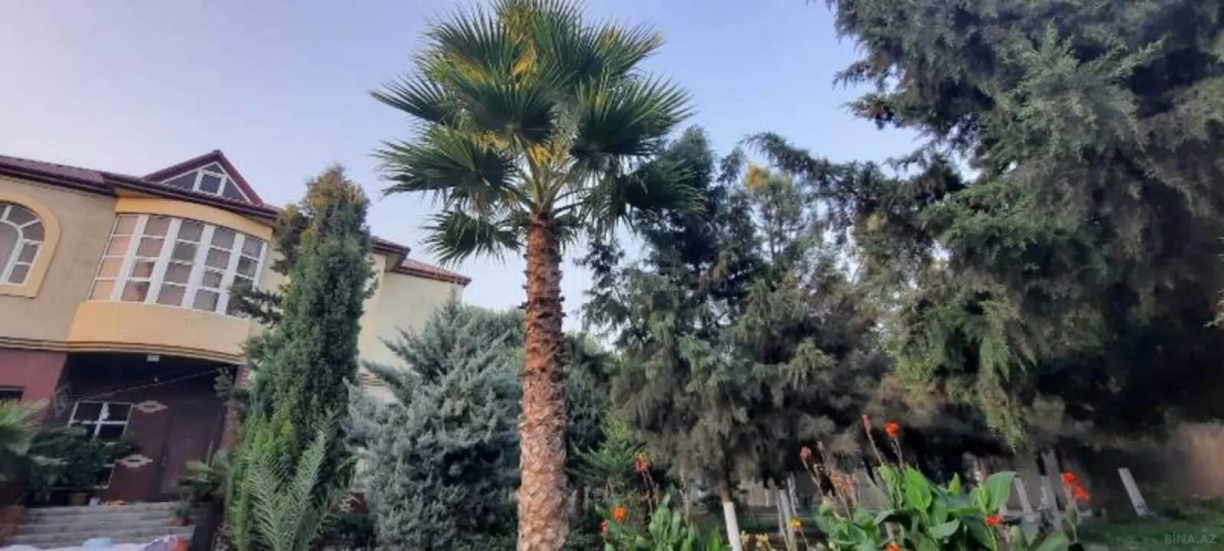 Satılır 6 otaqlı həyət evi 550 m²