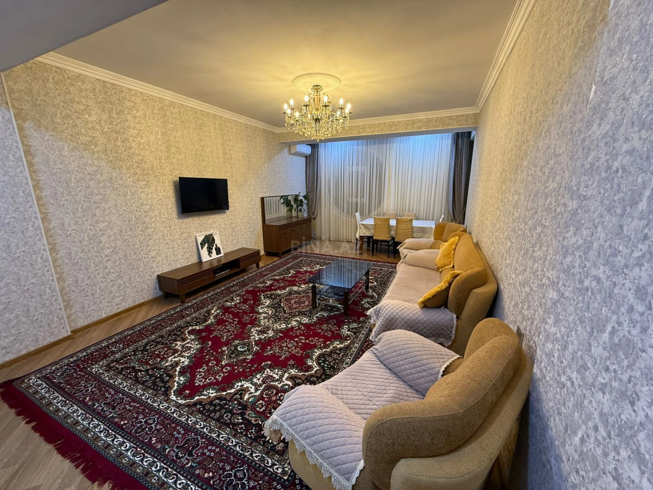 Kirayə verilir 3 otaqlı mənzil 125 m²