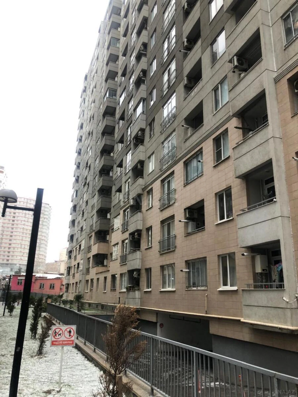 Satılır 2 otaqlı mənzil 59 m²