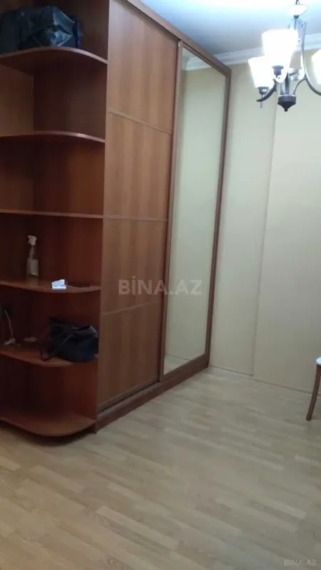 Kirayə verilir 2 otaqlı mənzil 80 m²