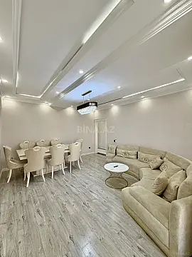 Satılır 2 otaqlı mənzil 82 m²