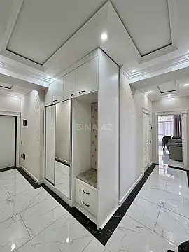 Satılır 2 otaqlı mənzil 82 m²