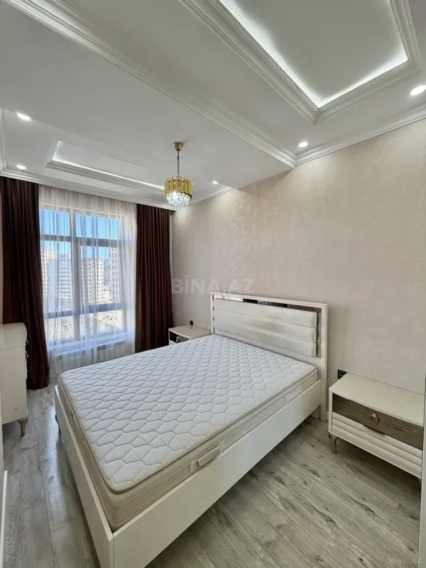 Satılır 2 otaqlı mənzil 82 m²