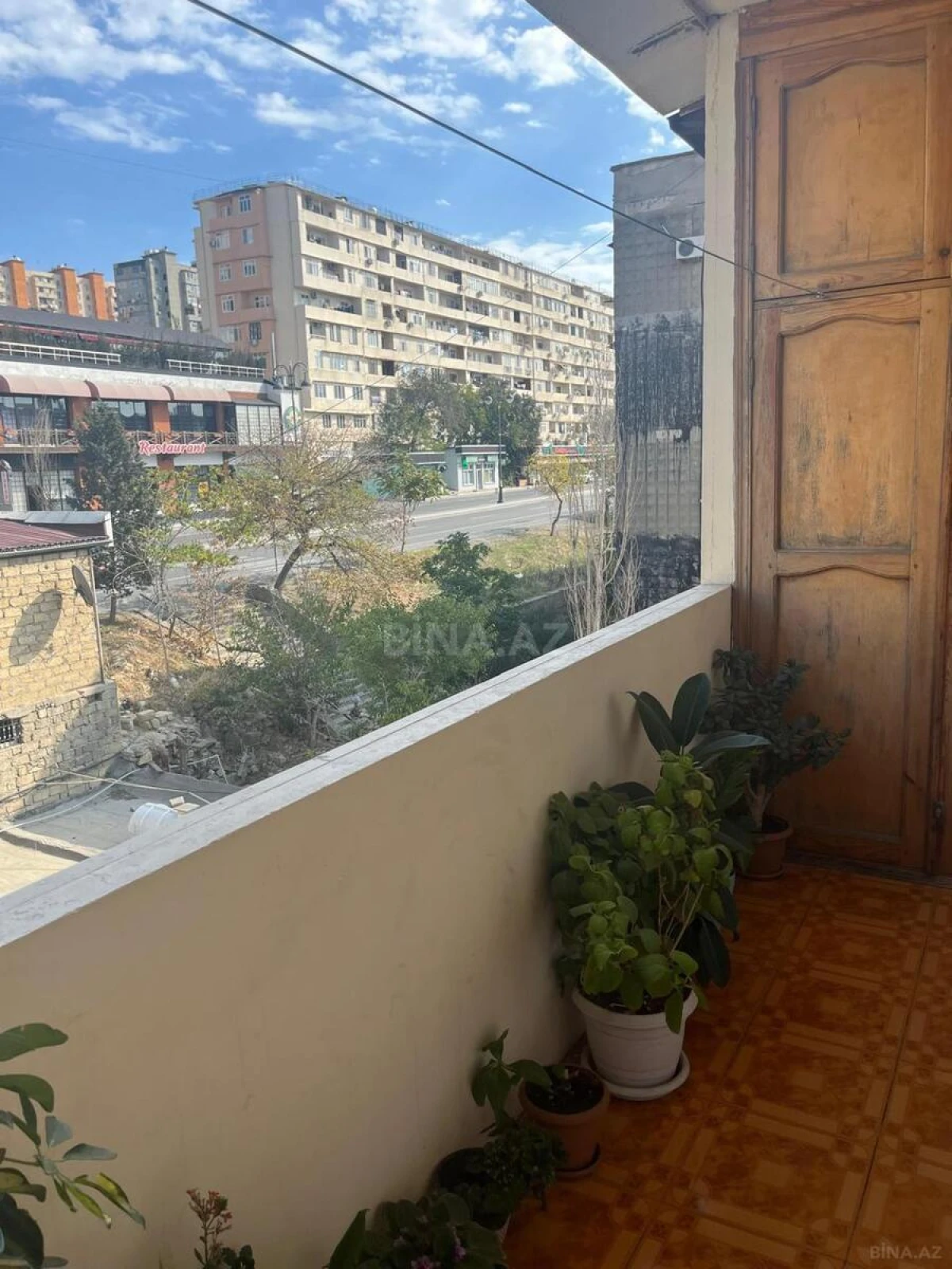 Satılır 3 otaqlı mənzil 75 m²