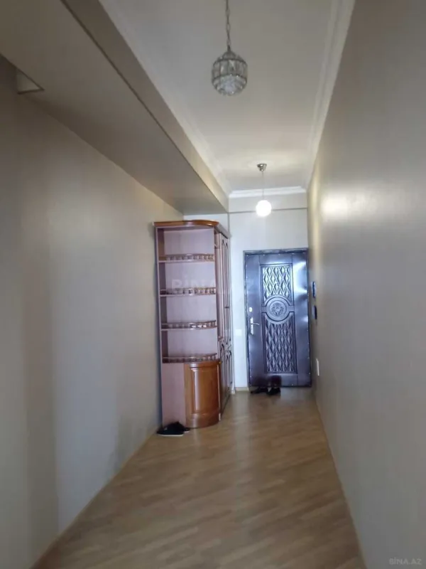 Kirayə verilir 2 otaqlı mənzil 101 m²