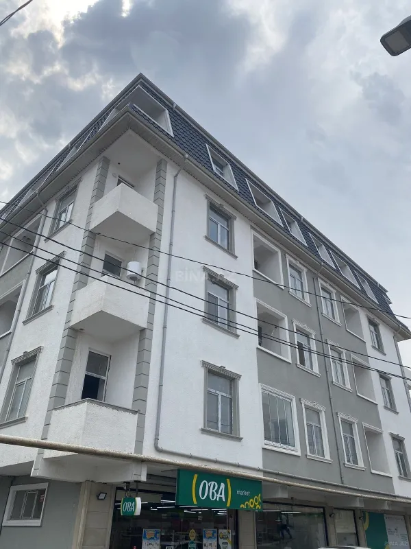Satılır 2 otaqlı mənzil 49 m²