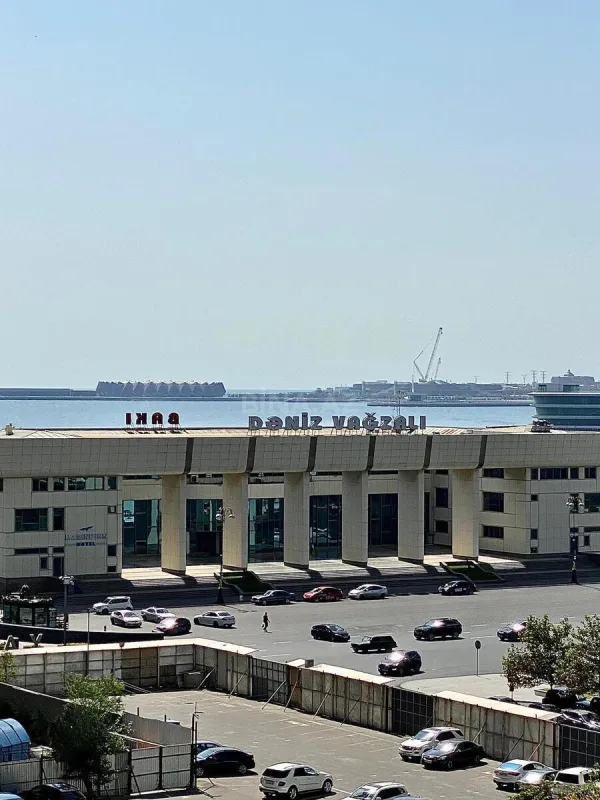 Kirayə verilir 2 otaqlı mənzil 100 m²