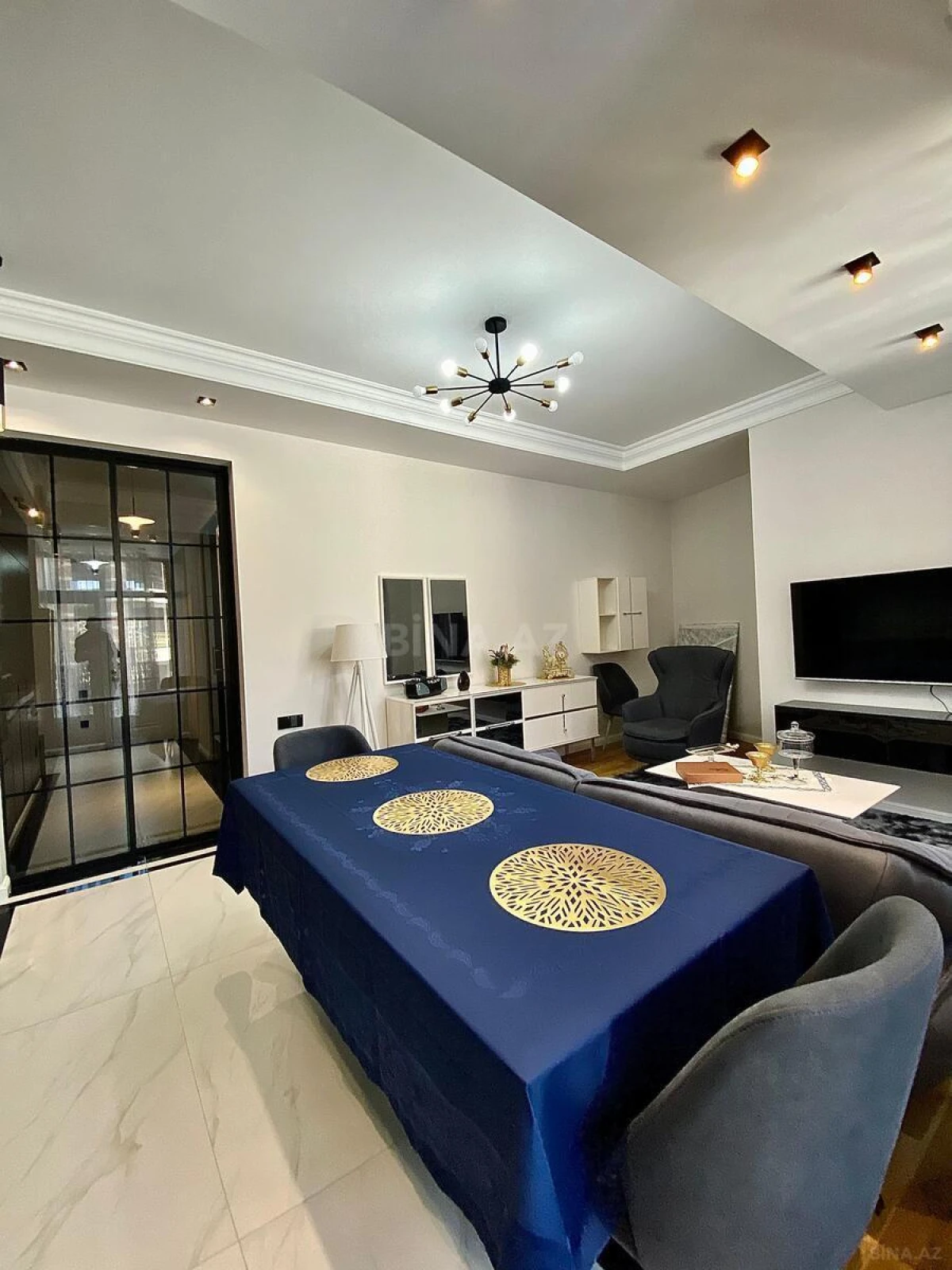 Kirayə verilir 2 otaqlı mənzil 100 m²