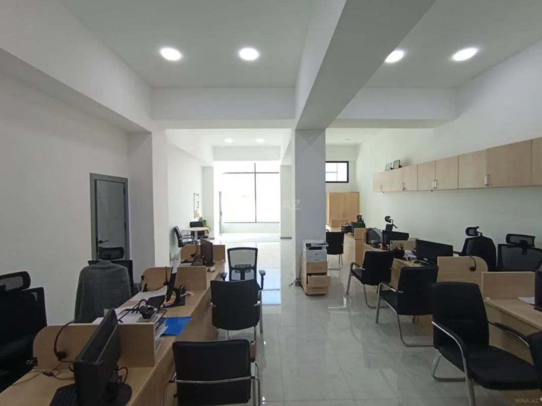 Satılır obyekt 178 m²