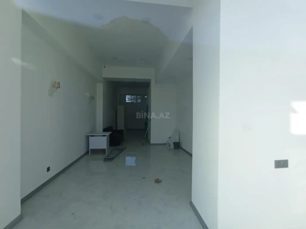 Satılır obyekt 178 m²
