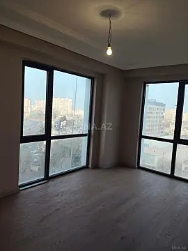 Satılır 2 otaqlı mənzil 61 m²