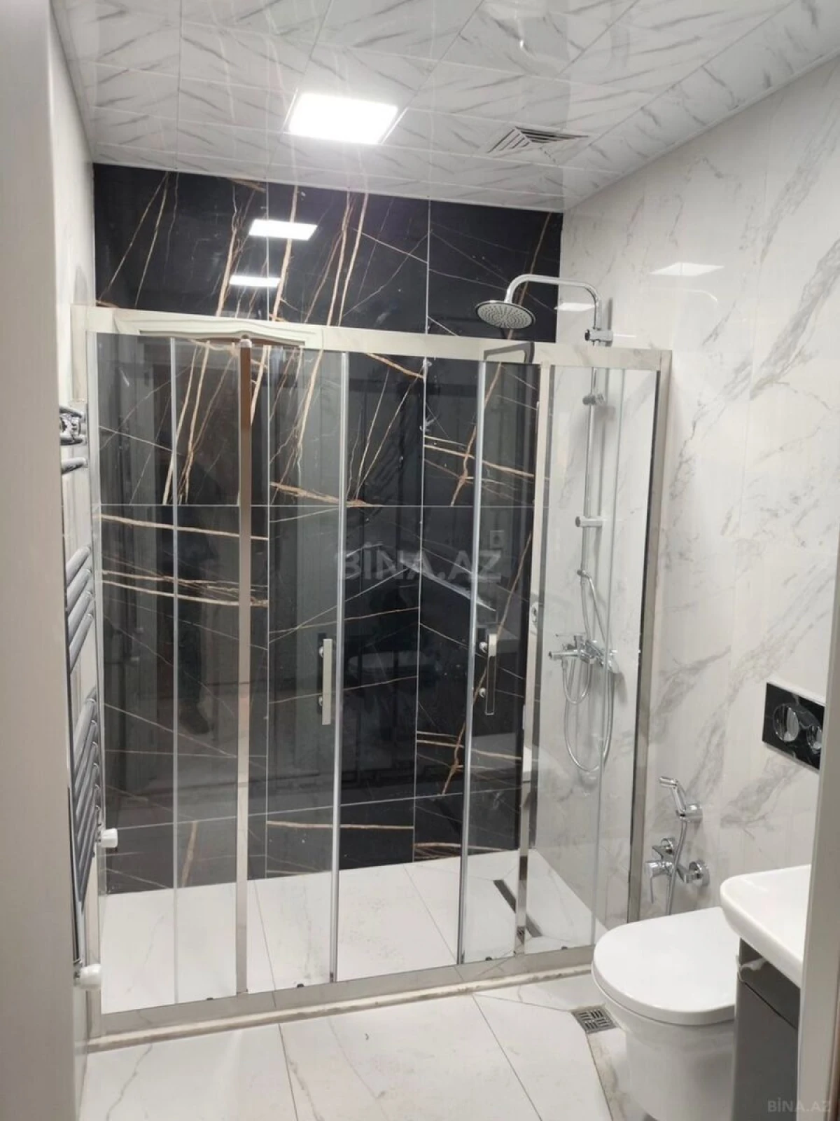Satılır 2 otaqlı mənzil 61 m²