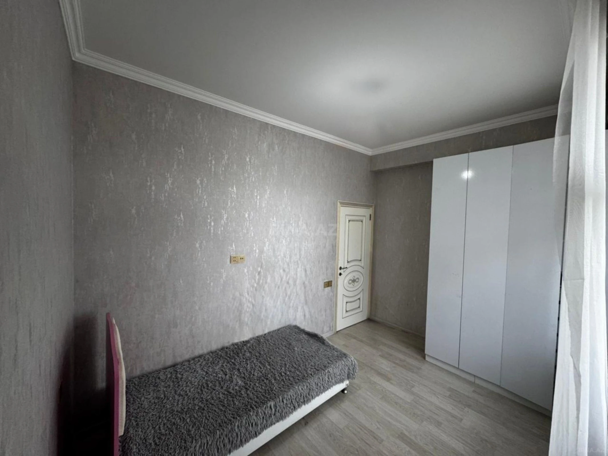 Kirayə verilir 3 otaqlı mənzil 83 m²