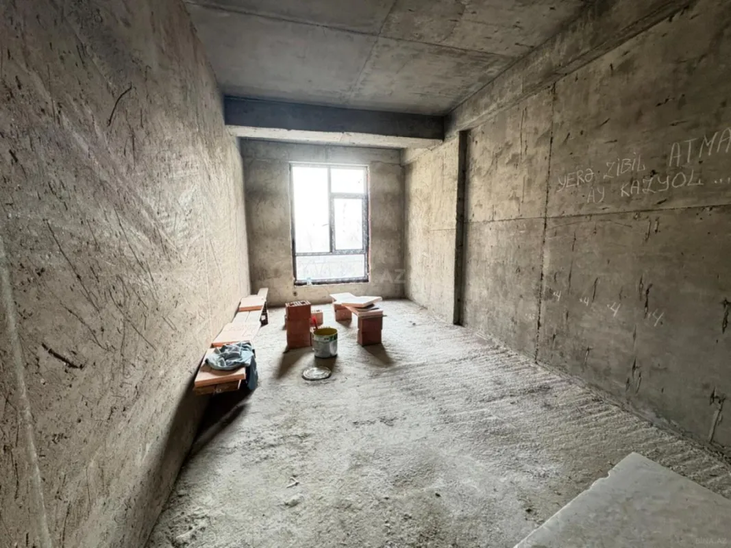 Satılır 3 otaqlı mənzil 107.2 m²