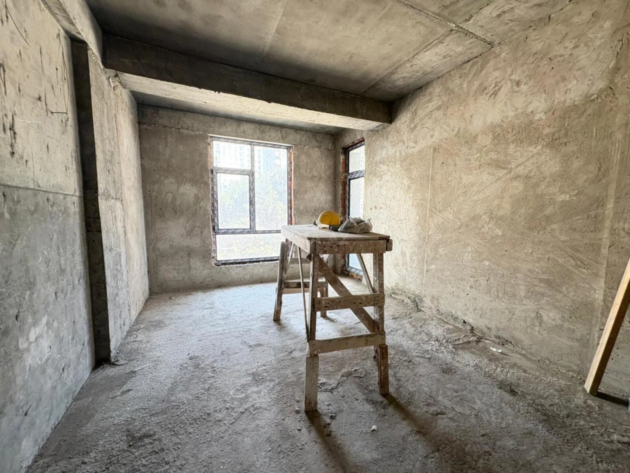 Satılır 3 otaqlı mənzil 107.2 m²