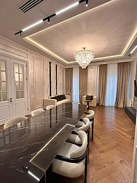 Kirayə verilir 4 otaqlı mənzil 155 m²