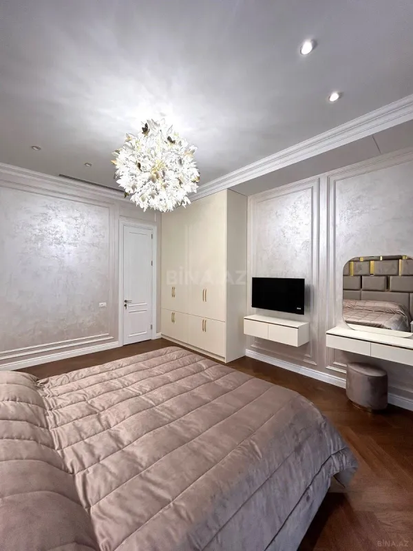 Kirayə verilir 4 otaqlı mənzil 155 m²