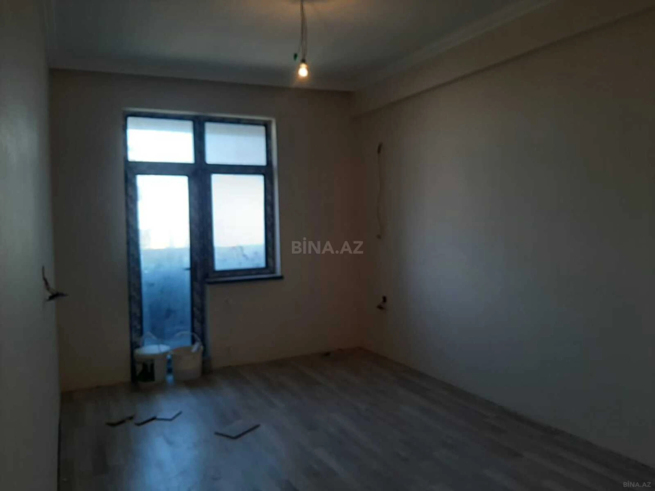 Satılır 2 otaqlı mənzil 100 m²