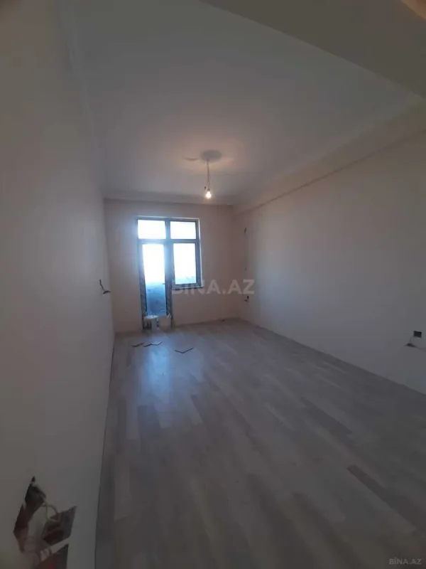 Satılır 2 otaqlı mənzil 100 m²
