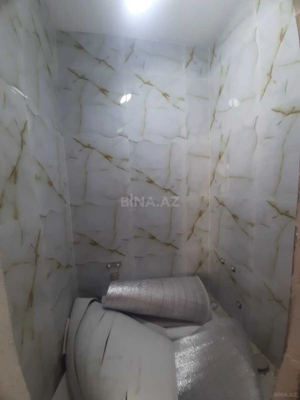 Satılır 2 otaqlı mənzil 100 m²