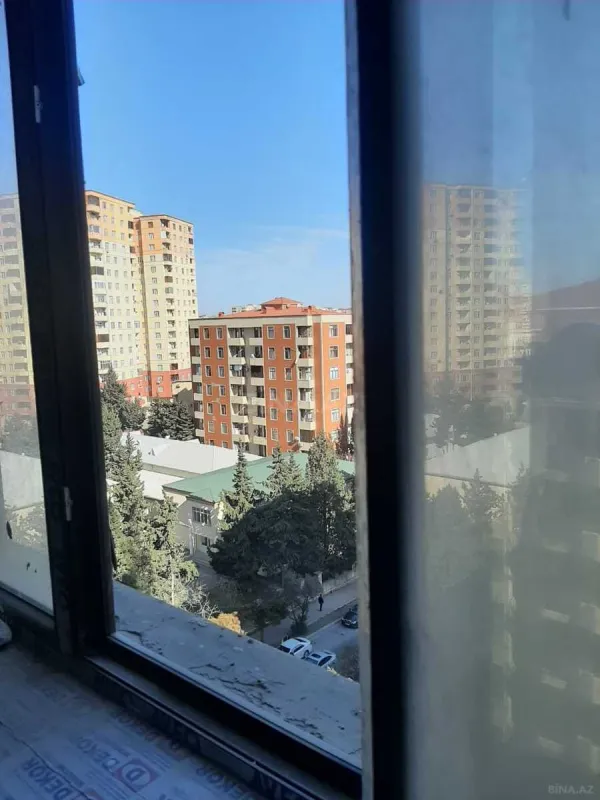 Satılır 2 otaqlı mənzil 100 m²