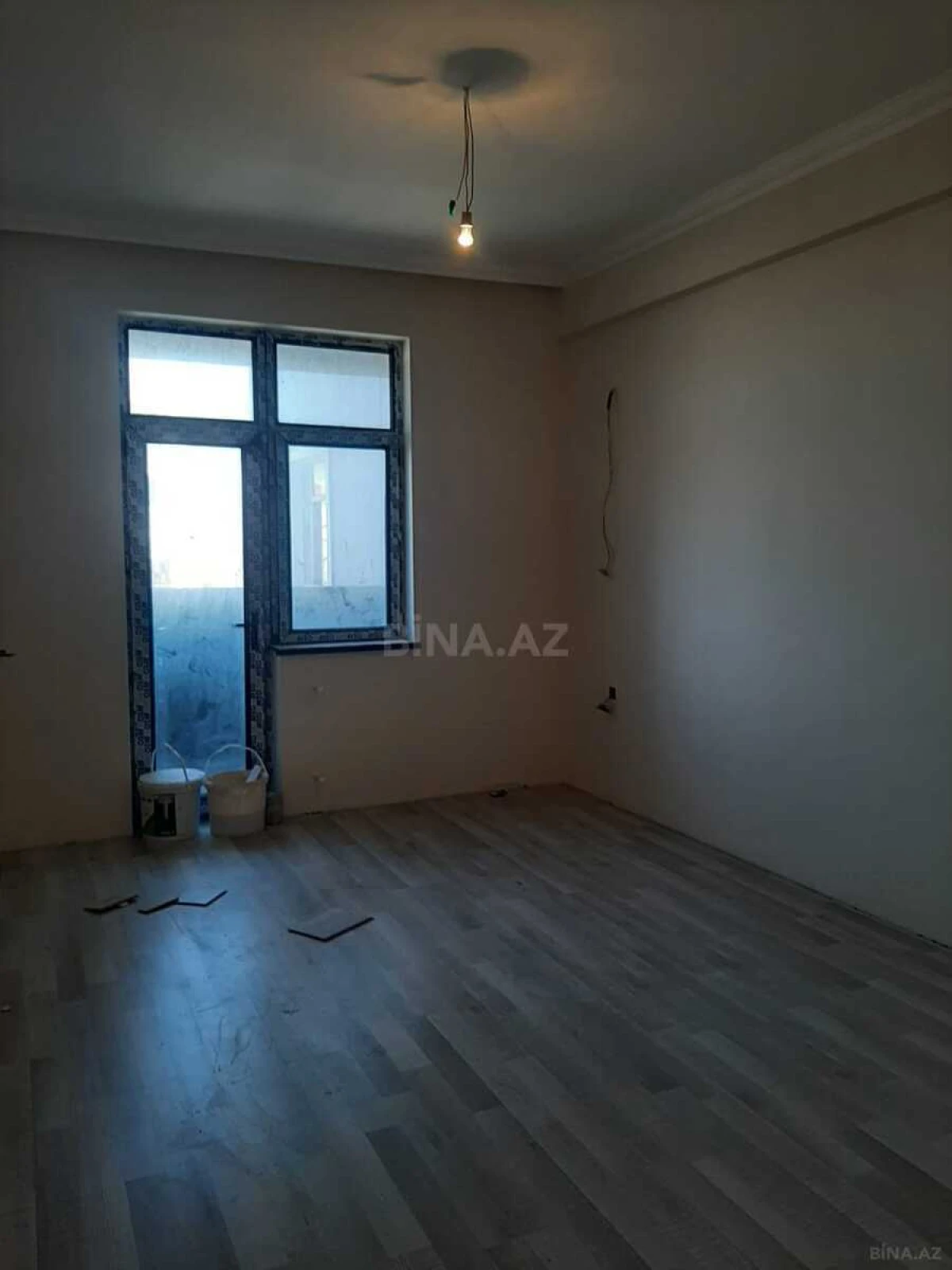 Satılır 2 otaqlı mənzil 100 m²