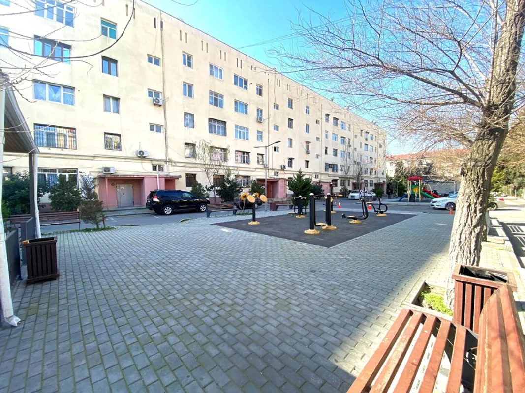 Satılır 2 otaqlı mənzil 60 m²