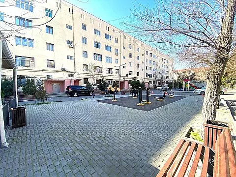 Satılır 2 otaqlı mənzil 60 m²