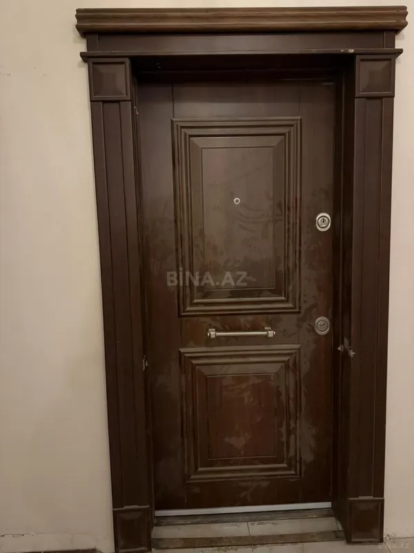 Satılır 3 otaqlı mənzil 110 m²