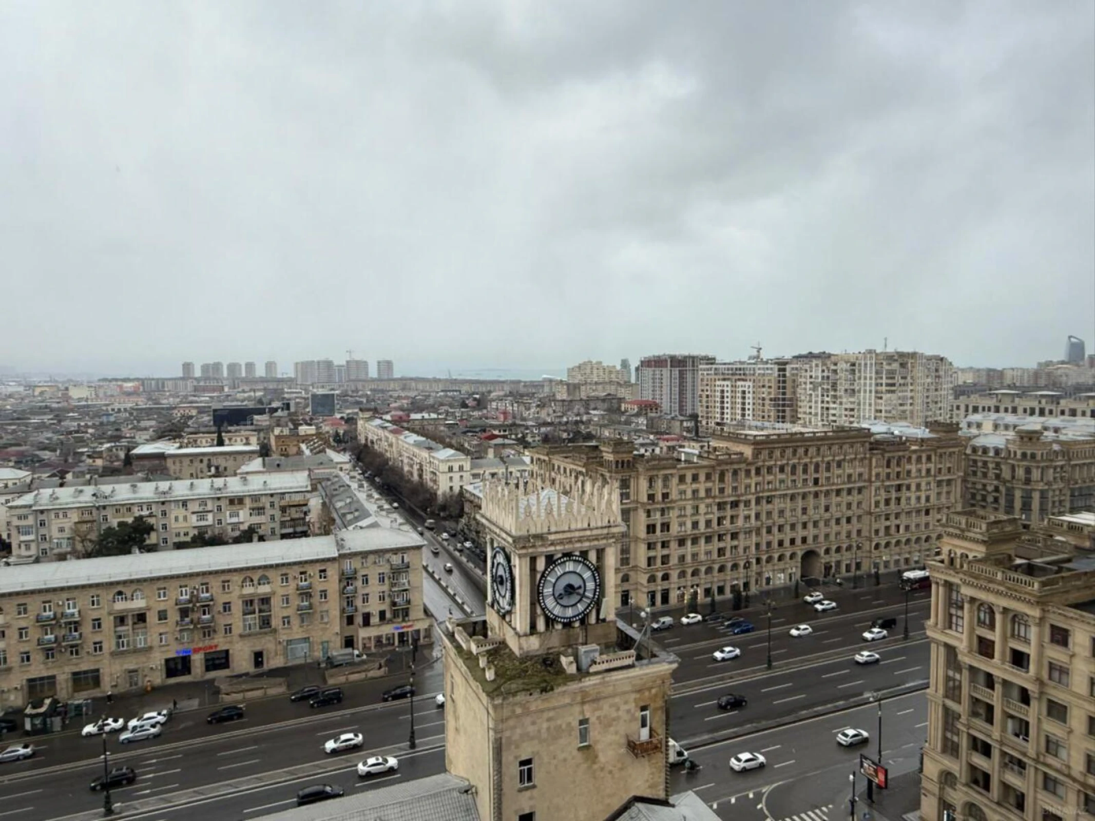 Satılır 3 otaqlı mənzil 110 m²