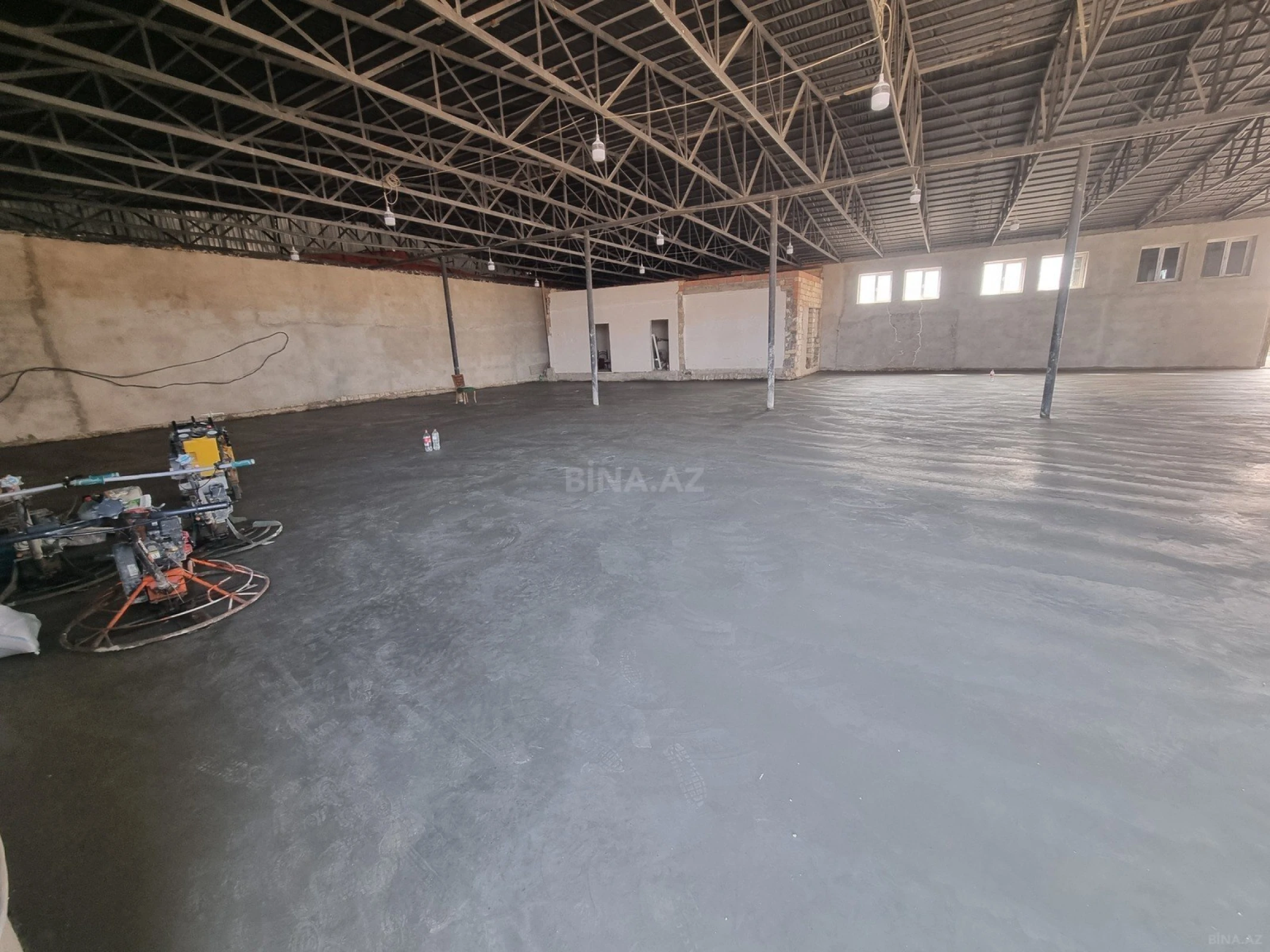 Kirayə verilir obyekt 100 m²