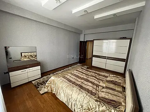 Kirayə verilir 3 otaqlı mənzil 150 m²