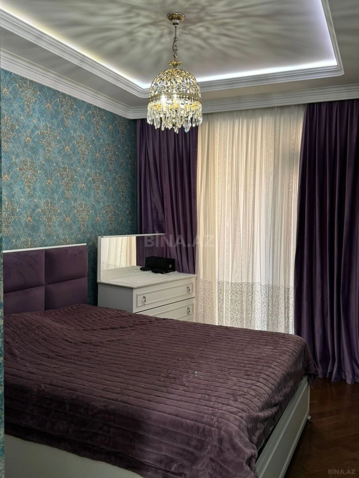 Kirayə verilir 3 otaqlı mənzil 140 m²