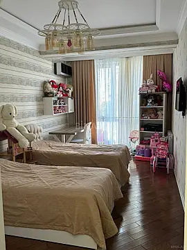 Kirayə verilir 3 otaqlı mənzil 140 m²