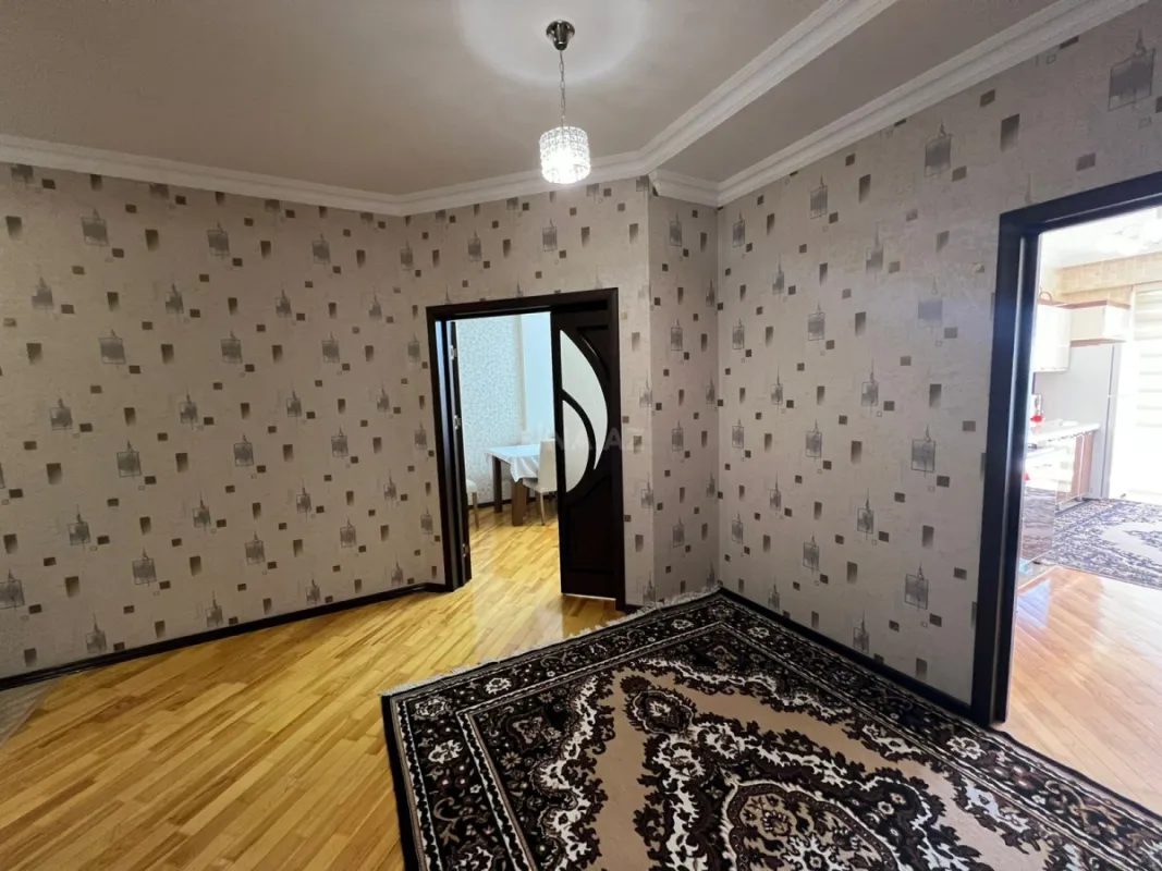 Kirayə verilir 2 otaqlı mənzil 100 m²