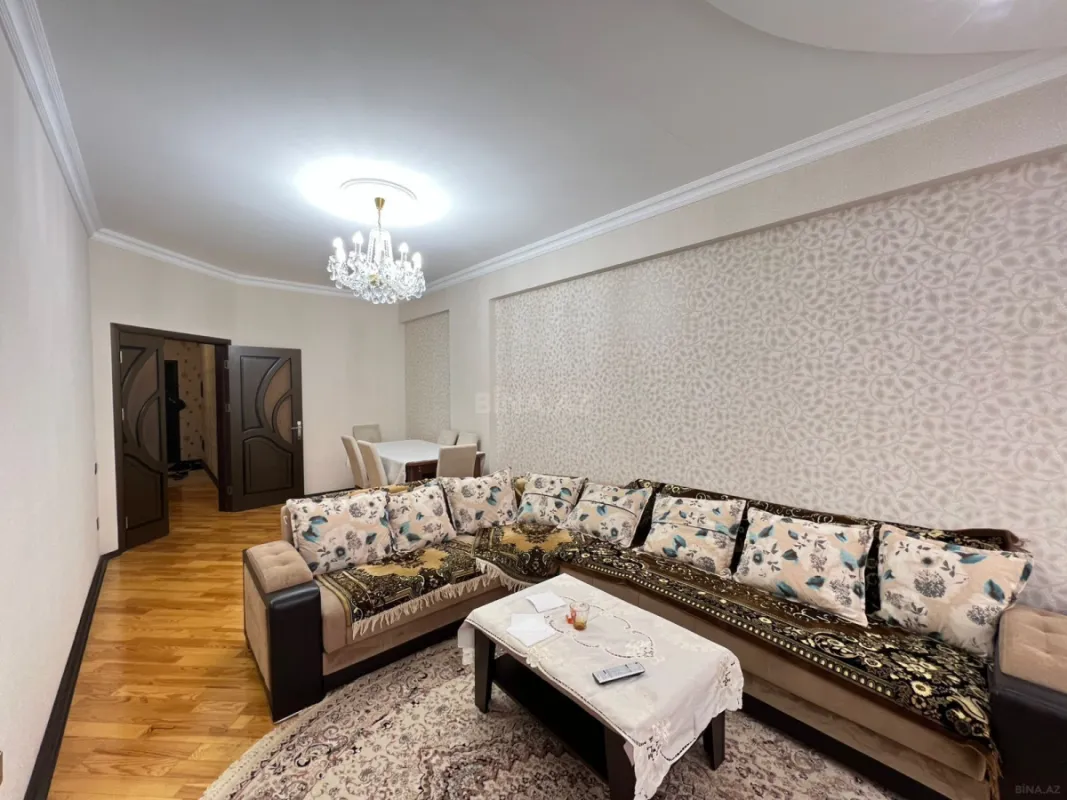 Kirayə verilir 2 otaqlı mənzil 100 m²