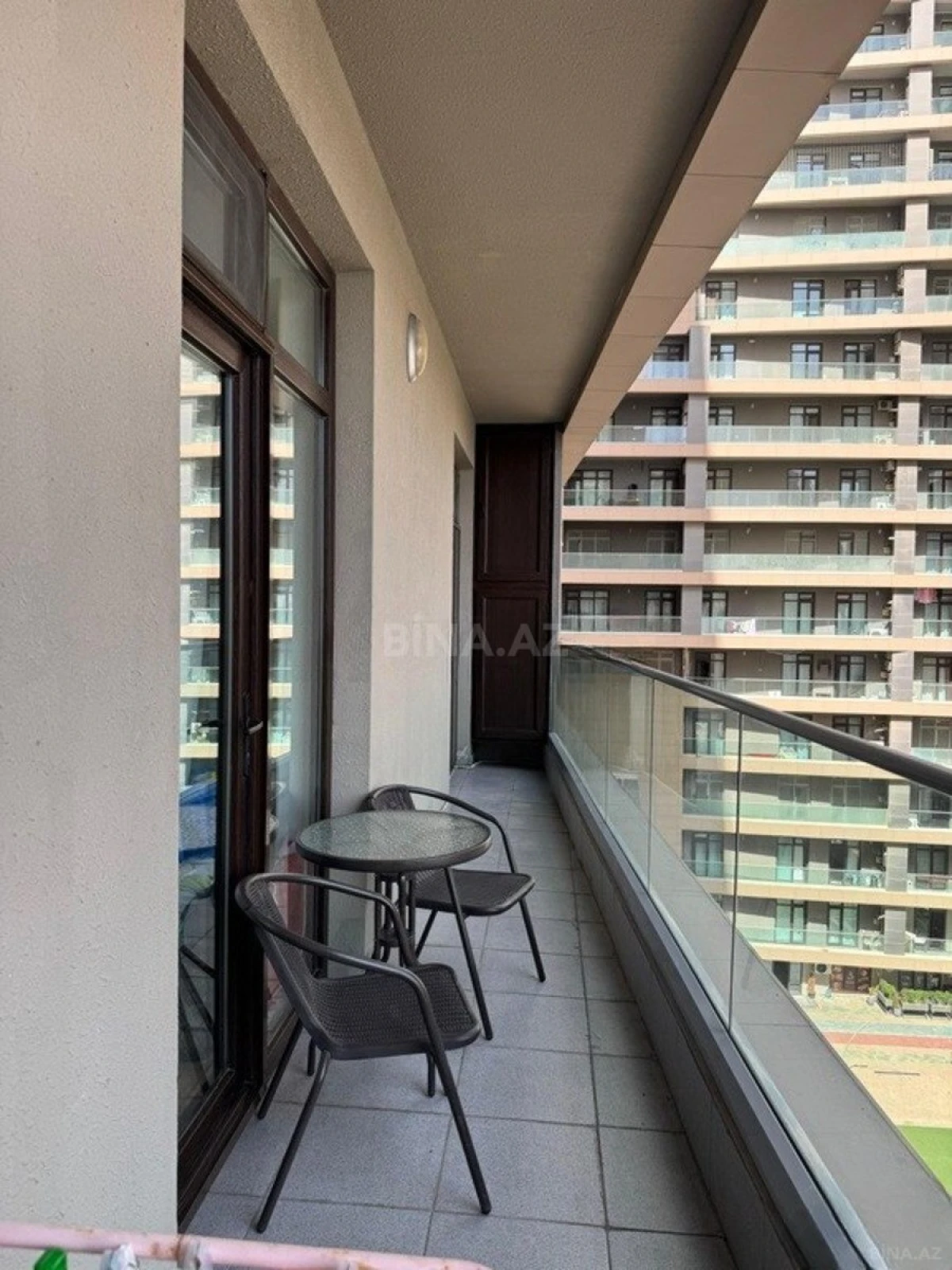 Satılır 3 otaqlı mənzil 98 m²