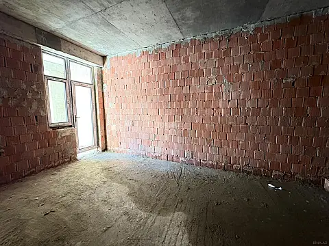 Satılır 2 otaqlı mənzil 72 m²