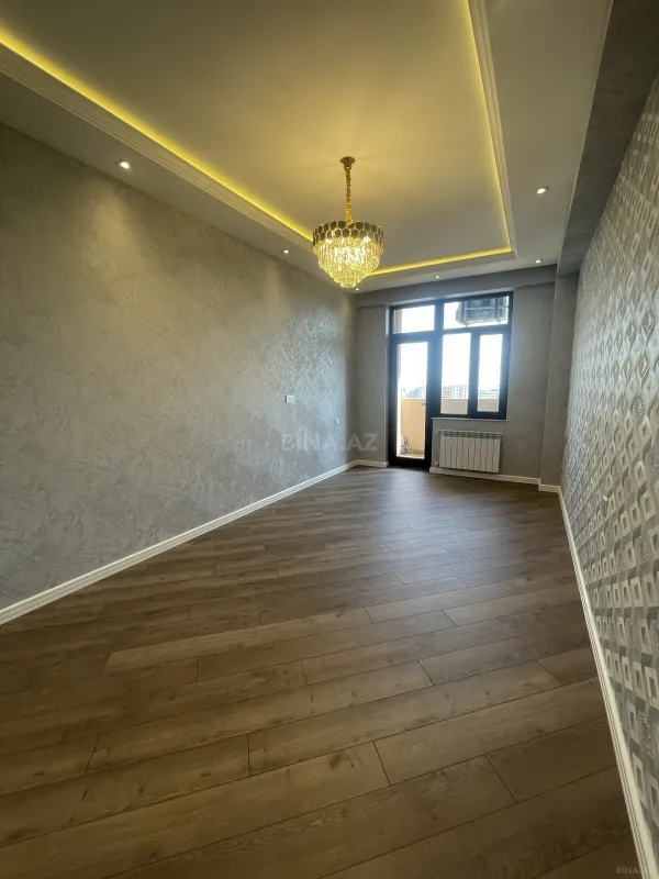 Satılır 3 otaqlı mənzil 98 m²