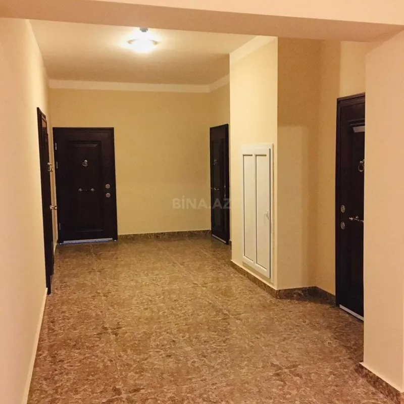 Satılır 3 otaqlı mənzil 98 m²