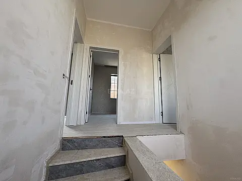 Satılır 5 otaqlı həyət evi 120 m²