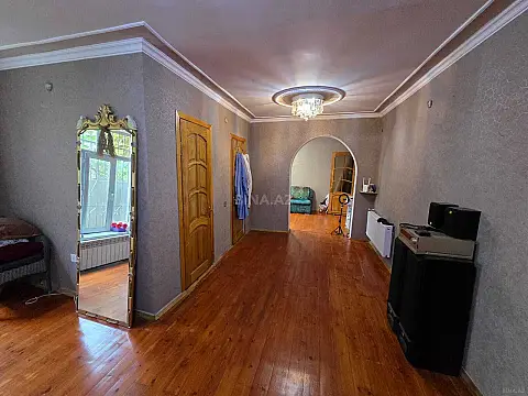 Satılır 6 otaqlı həyət evi 150 m²