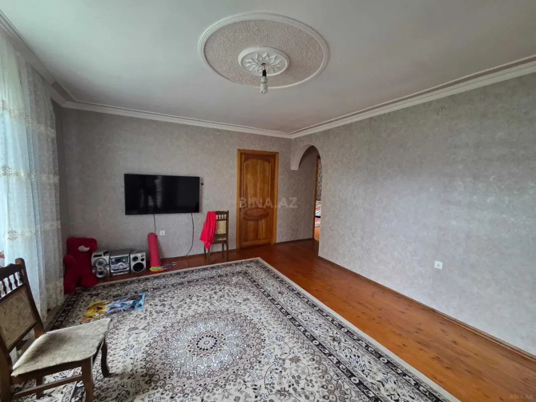 Satılır 6 otaqlı həyət evi 150 m²