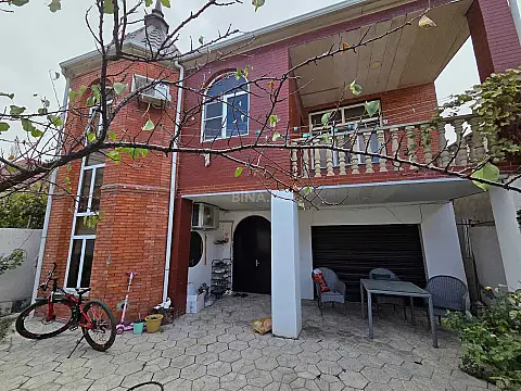 Satılır 6 otaqlı həyət evi 150 m² — Bakı 6 otaq 150.00 m²